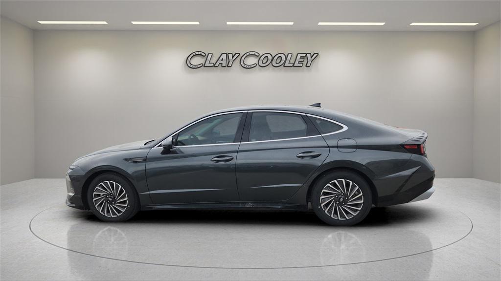 new 2025 Hyundai Sonata Hybrid car, priced at $34,667