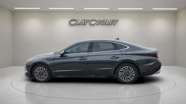 new 2025 Hyundai Sonata Hybrid car, priced at $37,667