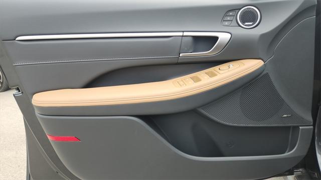 new 2025 Hyundai Sonata Hybrid car, priced at $37,667