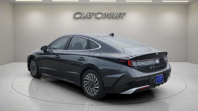 new 2025 Hyundai Sonata Hybrid car, priced at $37,667