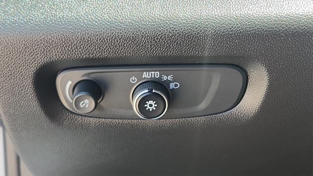 used 2023 Chevrolet Traverse car, priced at $42,865