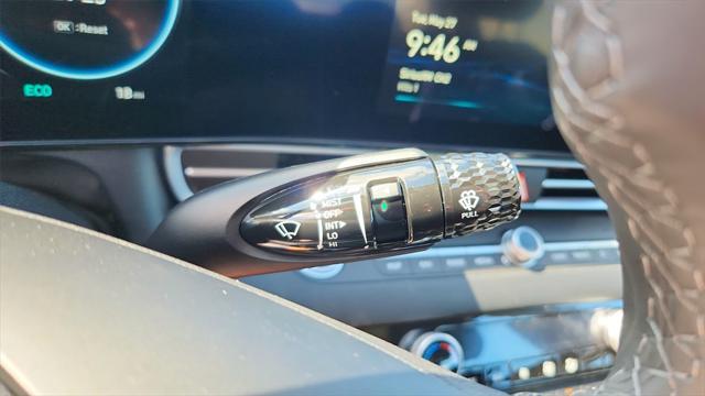 new 2025 Hyundai Elantra car, priced at $28,102