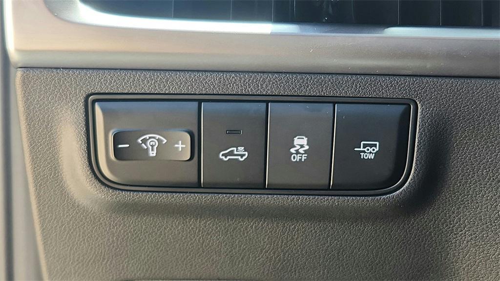 new 2025 Hyundai SANTA CRUZ car, priced at $38,582