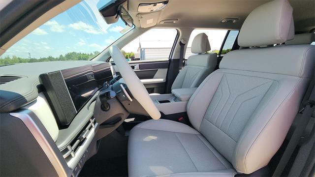 new 2025 Hyundai Santa Fe car, priced at $38,562
