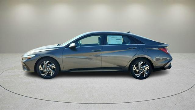 new 2025 Hyundai Elantra car, priced at $26,675