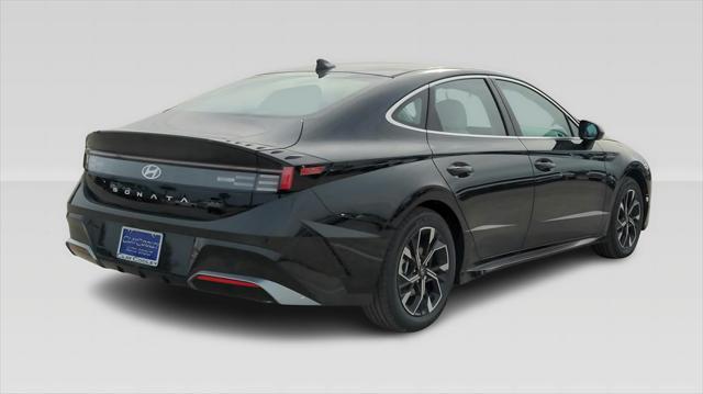 new 2024 Hyundai Sonata car, priced at $28,246