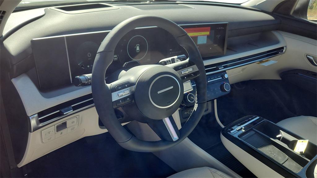 new 2026 Hyundai TUCSON Hybrid car, priced at $43,279