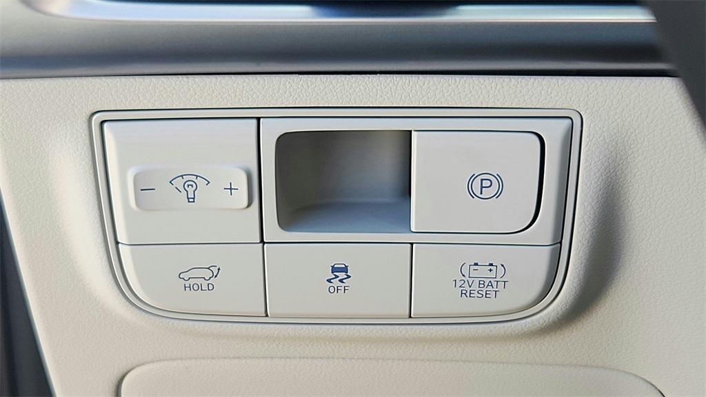 new 2026 Hyundai TUCSON Hybrid car, priced at $43,279