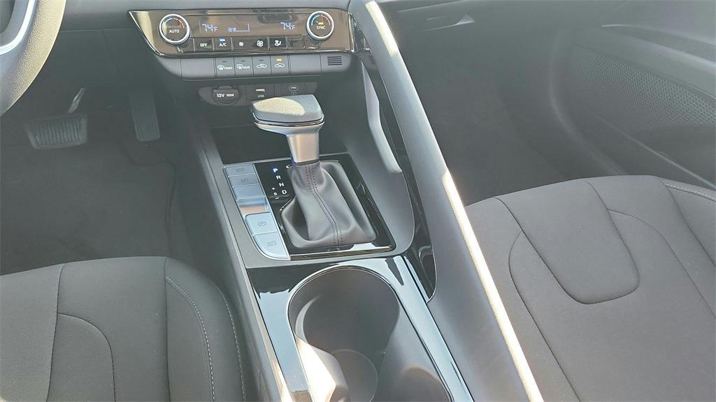 new 2025 Hyundai ELANTRA HEV car, priced at $23,662