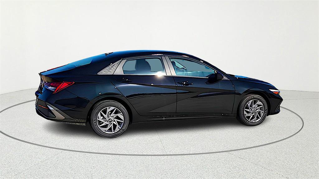 new 2025 Hyundai ELANTRA HEV car, priced at $23,662