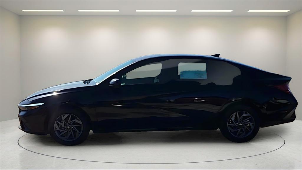 new 2025 Hyundai ELANTRA HEV car, priced at $24,362