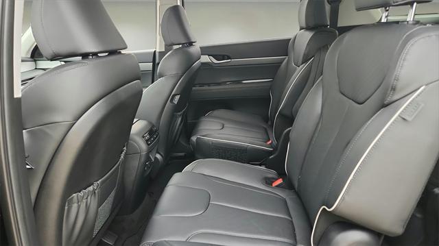new 2025 Hyundai Palisade car, priced at $45,717
