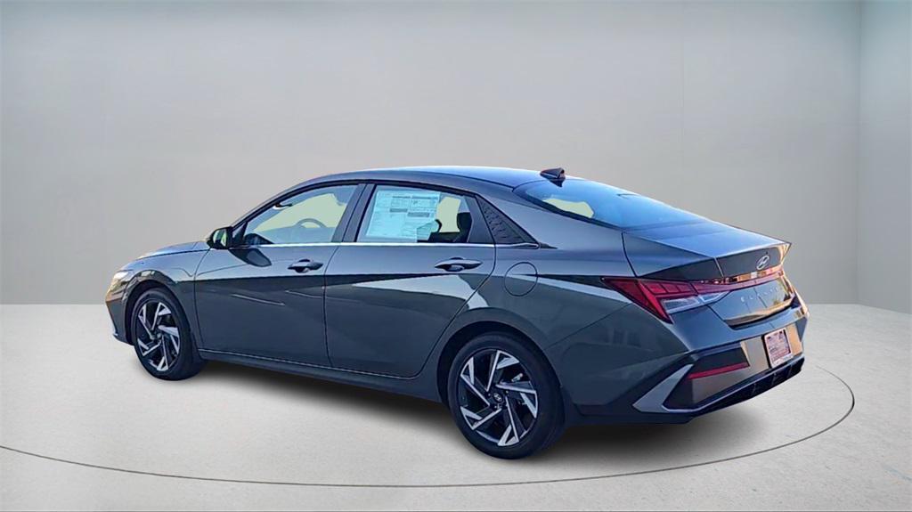 new 2025 Hyundai Elantra car, priced at $27,493