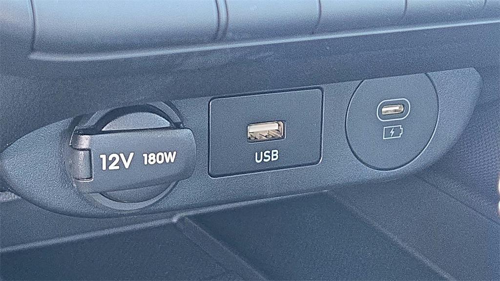 new 2025 Hyundai Elantra car, priced at $27,493