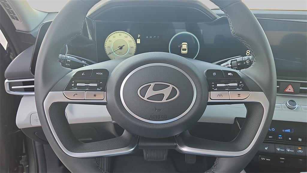new 2025 Hyundai Elantra car, priced at $27,493