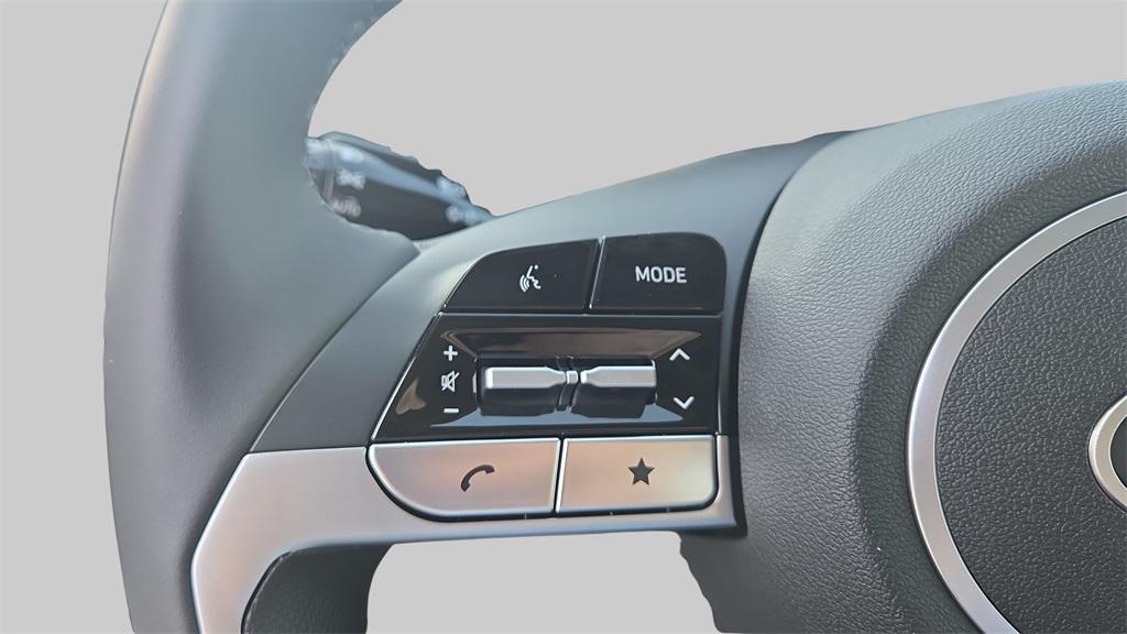 new 2025 Hyundai Elantra car, priced at $27,493