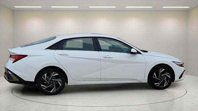 new 2025 Hyundai Elantra car, priced at $25,160