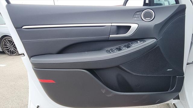 new 2025 Hyundai Sonata Hybrid car, priced at $38,312