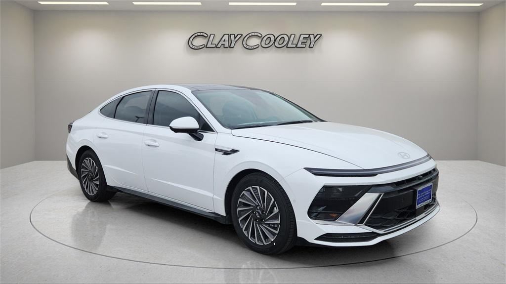 new 2025 Hyundai Sonata Hybrid car, priced at $35,312