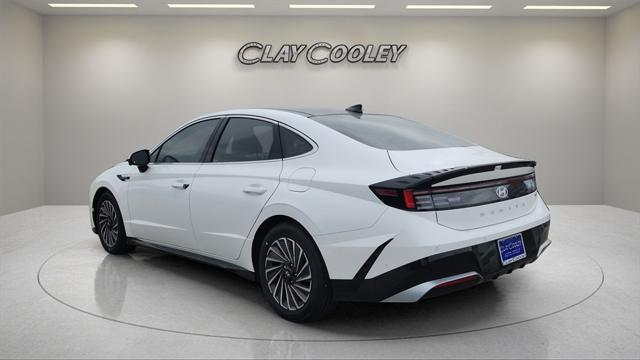 new 2025 Hyundai Sonata Hybrid car, priced at $38,312