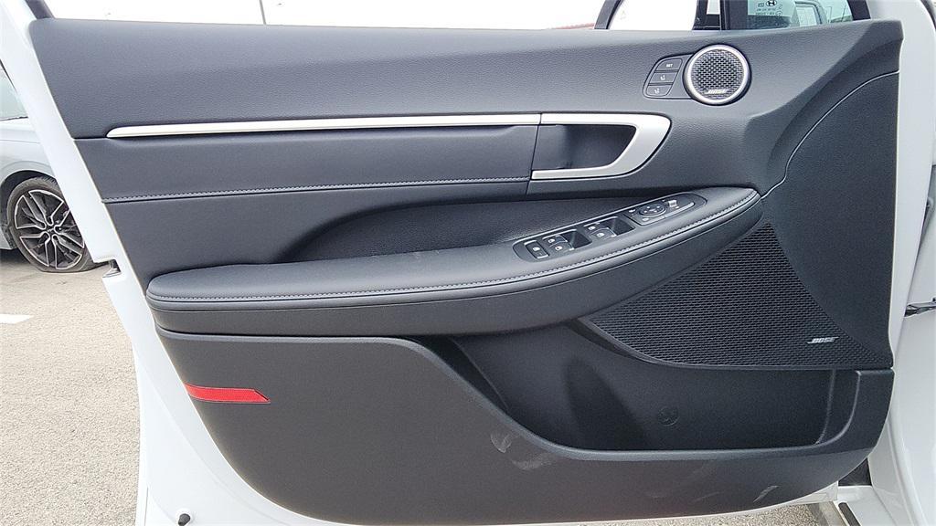 new 2025 Hyundai Sonata Hybrid car, priced at $33,312