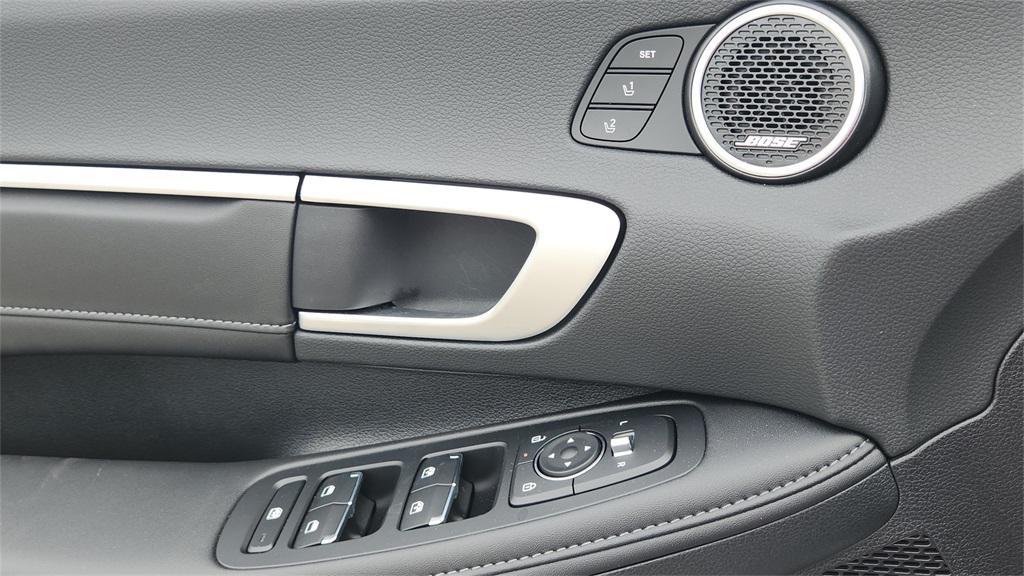 new 2025 Hyundai Sonata Hybrid car, priced at $33,312