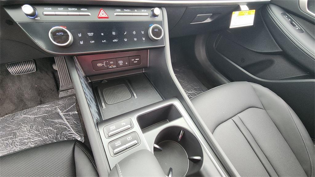 new 2025 Hyundai Sonata Hybrid car, priced at $33,312