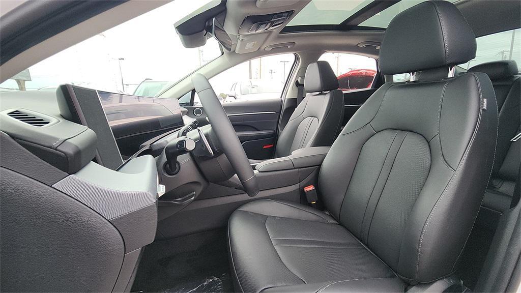 new 2025 Hyundai Sonata Hybrid car, priced at $33,312