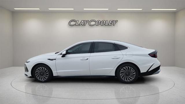 new 2025 Hyundai Sonata Hybrid car, priced at $38,312