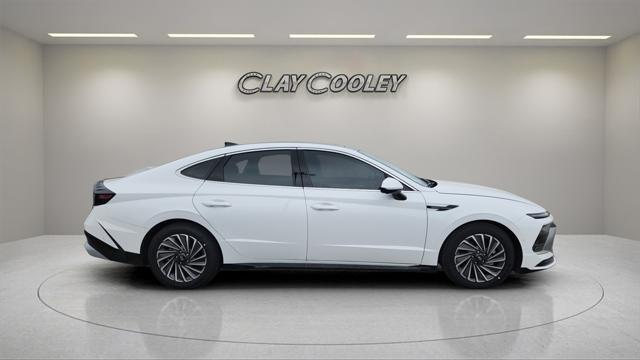 new 2025 Hyundai Sonata Hybrid car, priced at $38,312