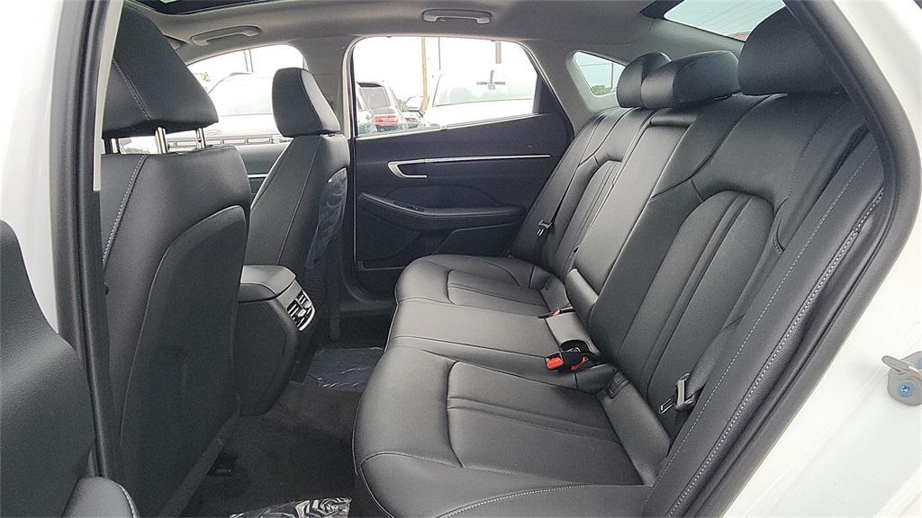 new 2025 Hyundai Sonata Hybrid car, priced at $33,312