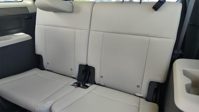 new 2025 Hyundai Santa Fe car, priced at $38,083