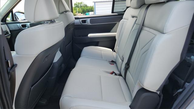 new 2025 Hyundai Santa Fe car, priced at $38,083