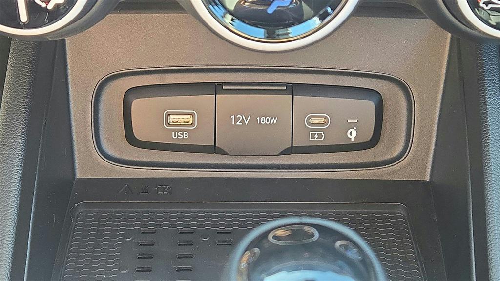 new 2025 Hyundai Venue car, priced at $23,906