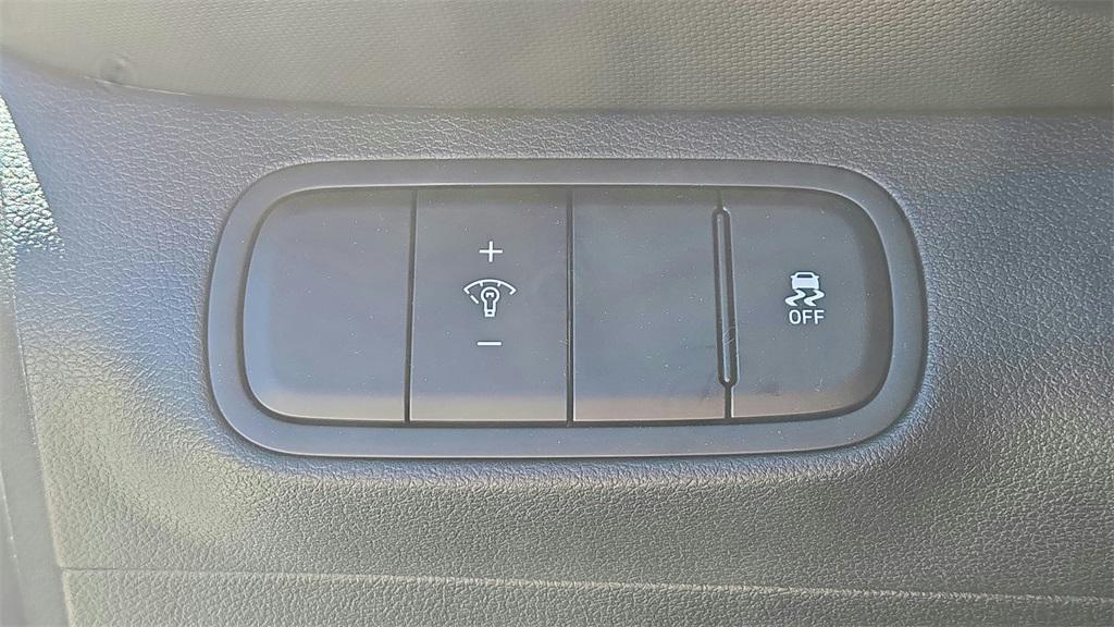 new 2025 Hyundai Venue car, priced at $23,906