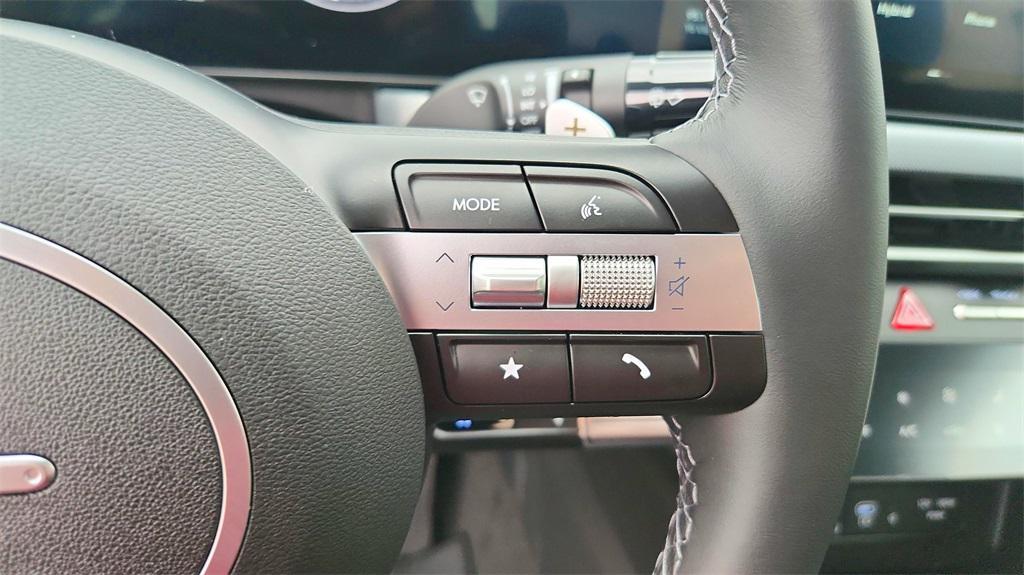 new 2025 Hyundai Sonata Hybrid car, priced at $29,132