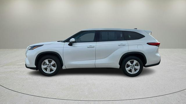 used 2022 Toyota Highlander car, priced at $26,502