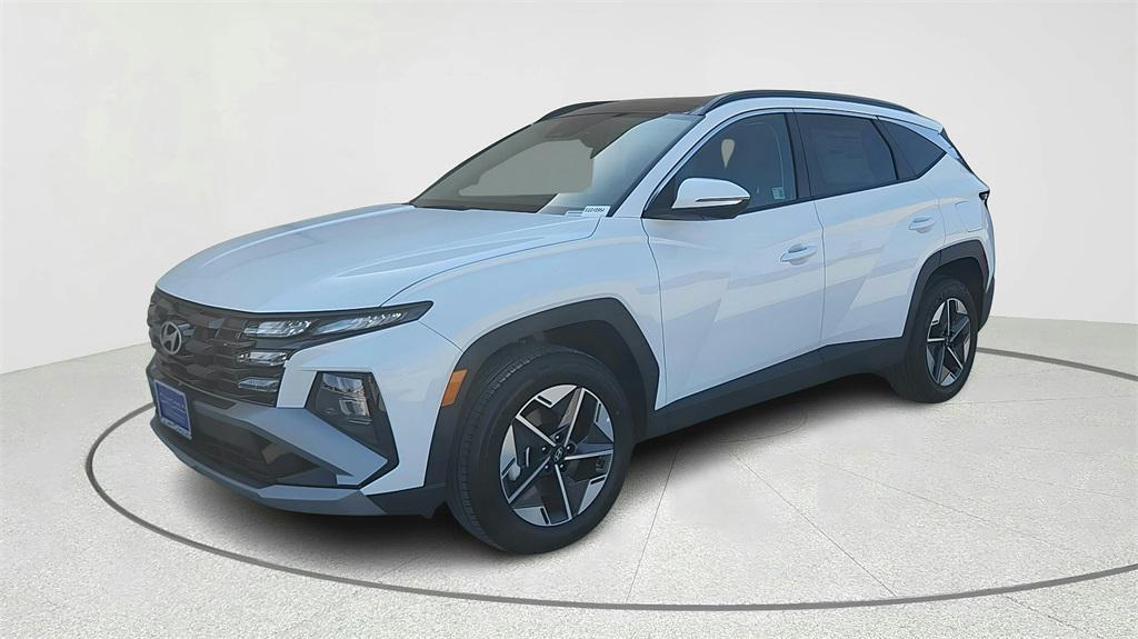 new 2025 Hyundai TUCSON Hybrid car, priced at $35,852