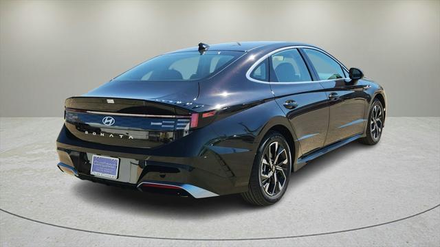 new 2024 Hyundai Sonata car, priced at $28,272