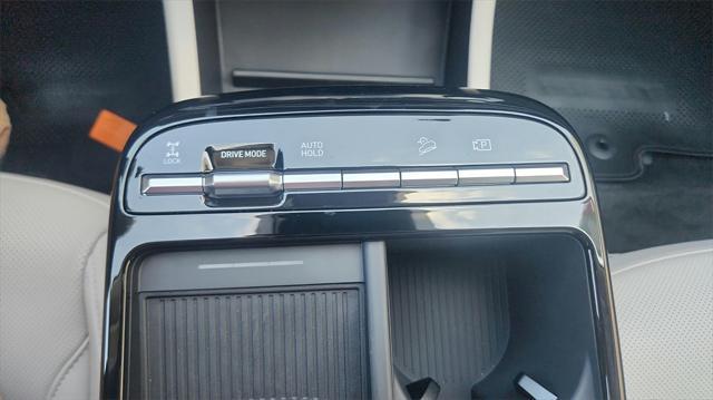 used 2025 Hyundai TUCSON Hybrid car, priced at $39,865