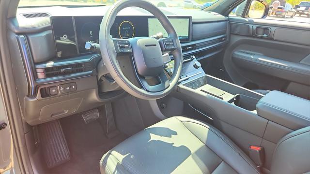 used 2025 Hyundai Santa Fe car, priced at $41,500