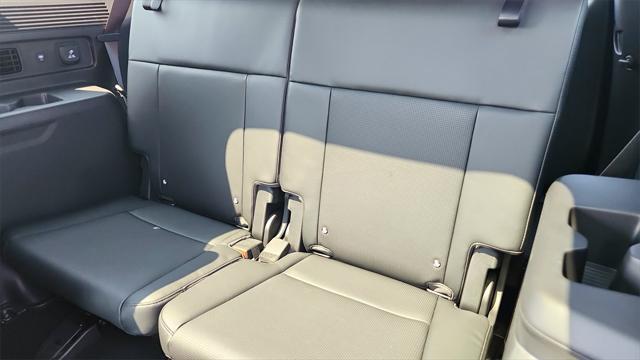 used 2025 Hyundai Santa Fe car, priced at $45,790