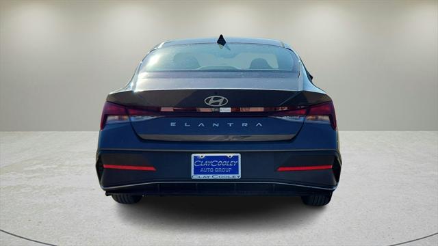 new 2025 Hyundai Elantra car, priced at $26,725