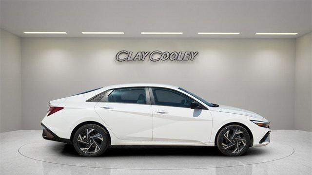new 2025 Hyundai Elantra car, priced at $23,034