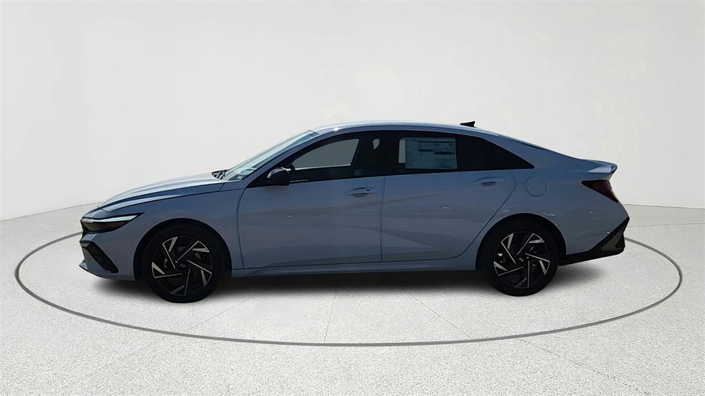 new 2025 Hyundai ELANTRA HEV car, priced at $26,795