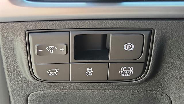 new 2025 Hyundai TUCSON Hybrid car, priced at $43,305