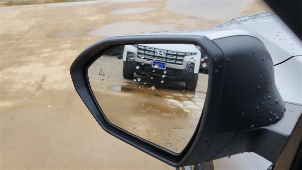 new 2025 Hyundai TUCSON Hybrid car, priced at $36,327