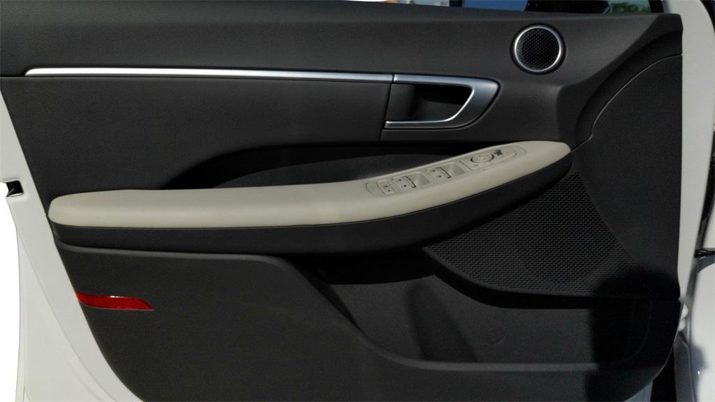 new 2024 Hyundai Sonata car, priced at $31,661