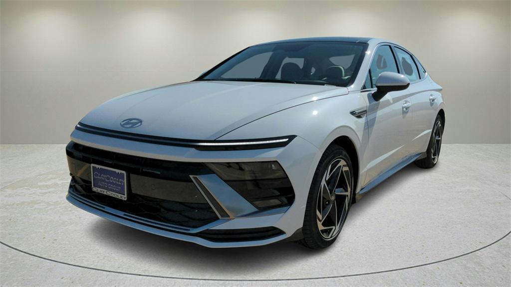 new 2024 Hyundai Sonata car, priced at $32,700