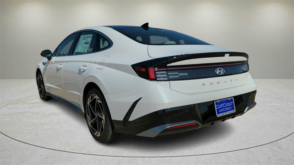 new 2024 Hyundai Sonata car, priced at $32,700
